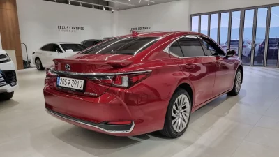 Lexus ES300h