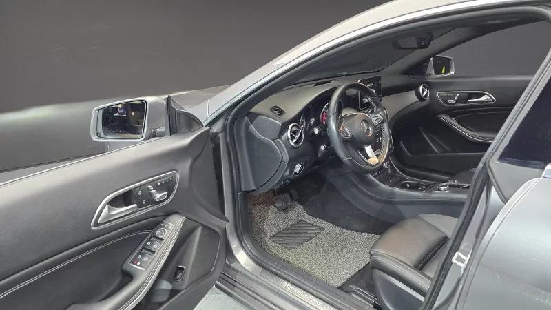 Mercedes-Benz CLA-Class