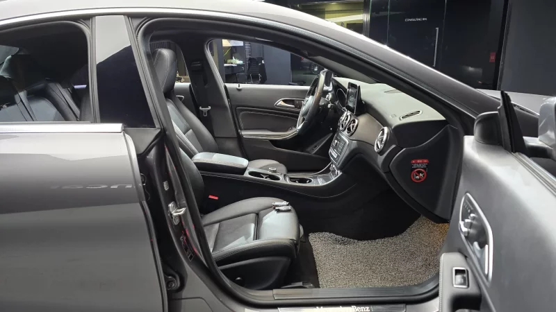 Mercedes-Benz CLA-Class