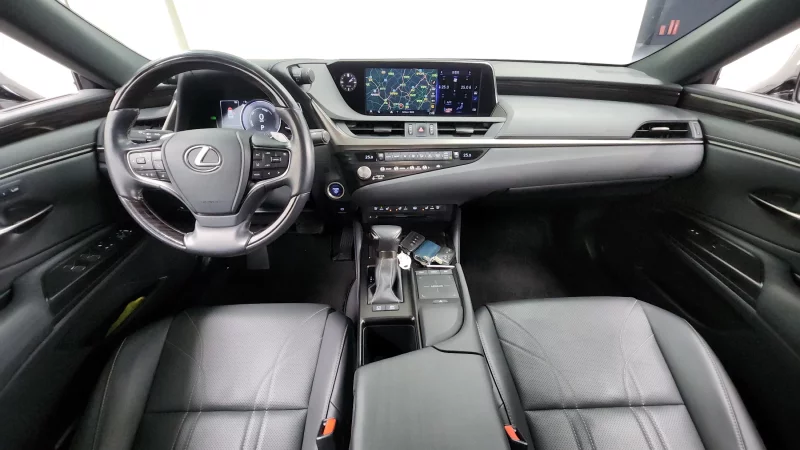 Lexus ES300h