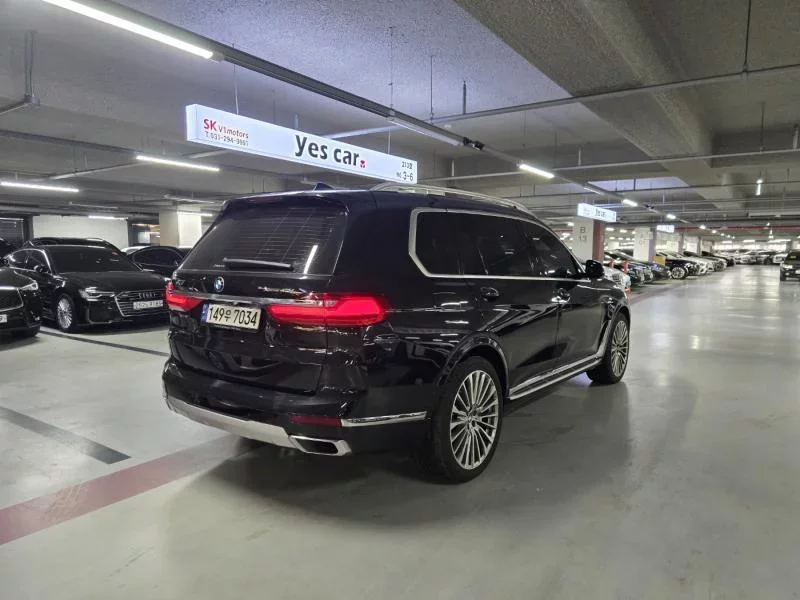 BMW X7