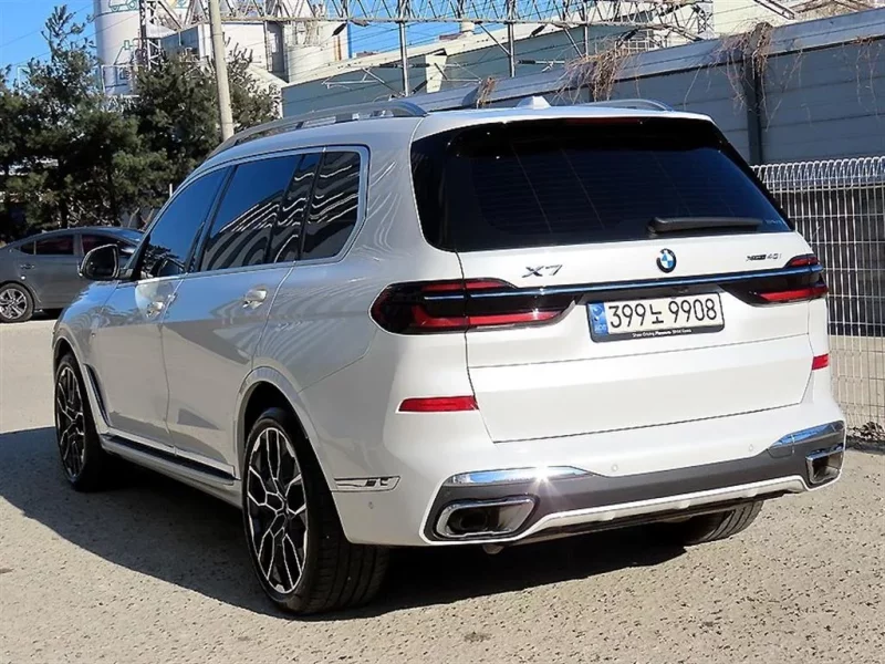 BMW X7