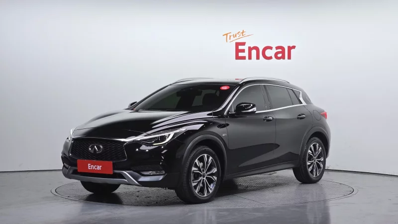 Infiniti QX30