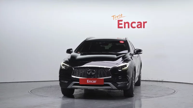 Infiniti QX30