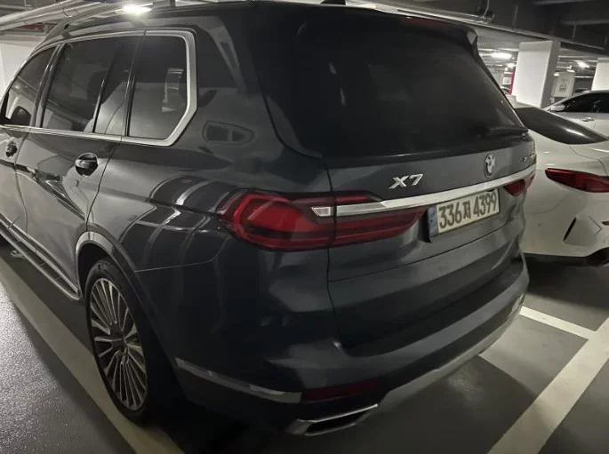 BMW X7