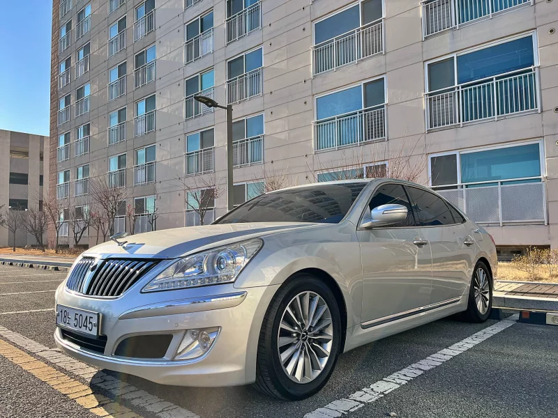 Hyundai Equus