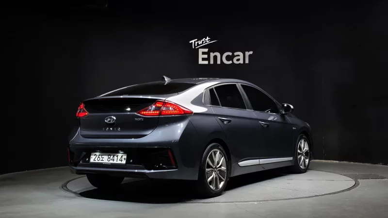 Hyundai Ioniq