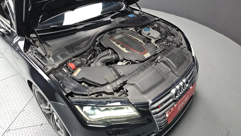 Audi S7