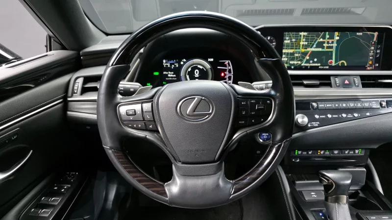 Lexus ES300h