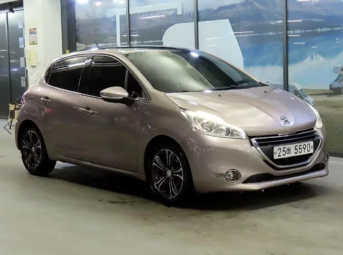 Peugeot 208
