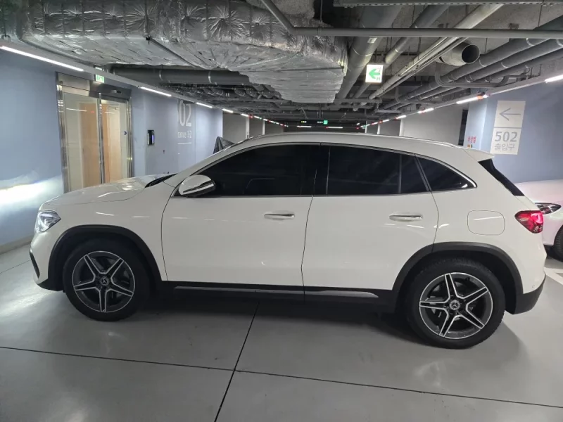 Mercedes-Benz GLA-Class