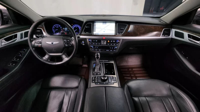 Hyundai Genesis
