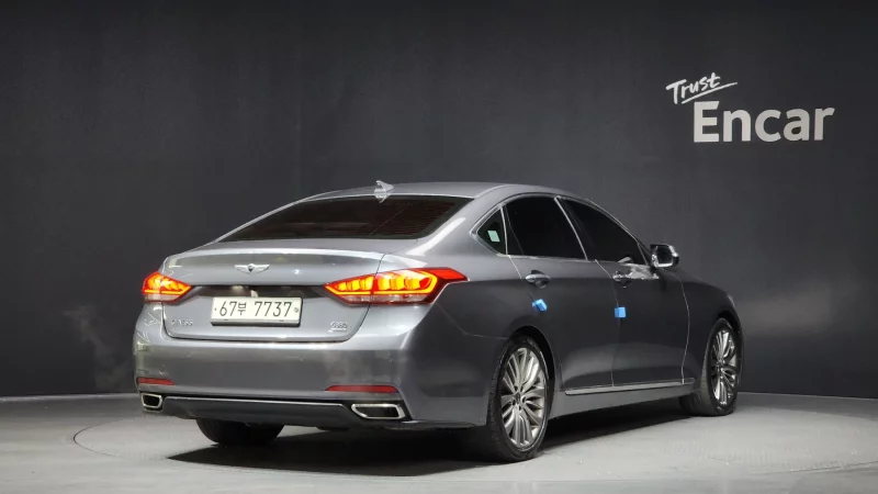 Hyundai Genesis