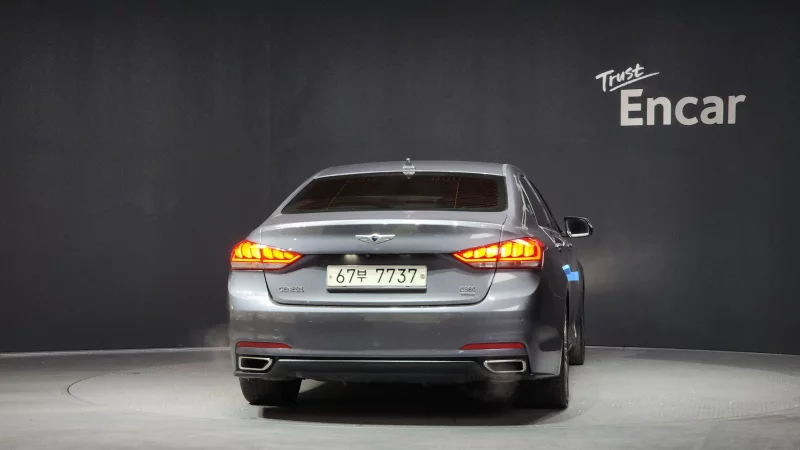 Hyundai Genesis