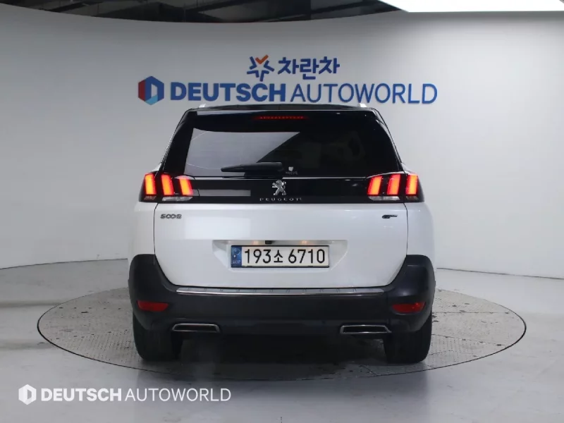 Peugeot 5008