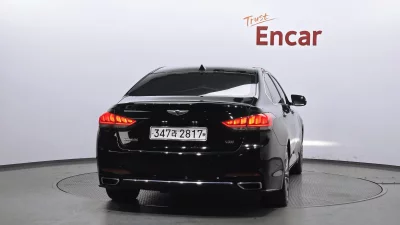 Hyundai Genesis