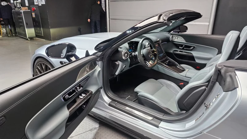 Mercedes-Benz SL-Class