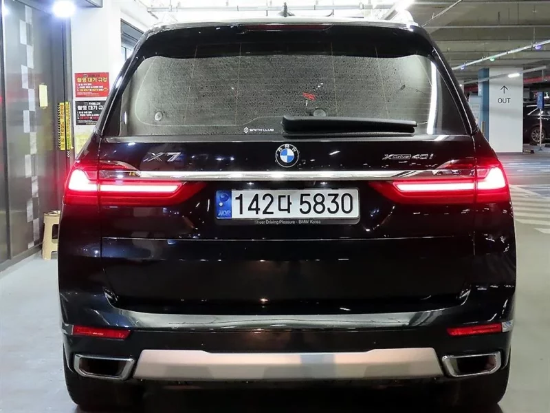 BMW X7