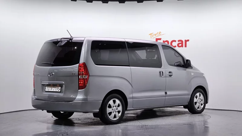 Hyundai Grand Starex