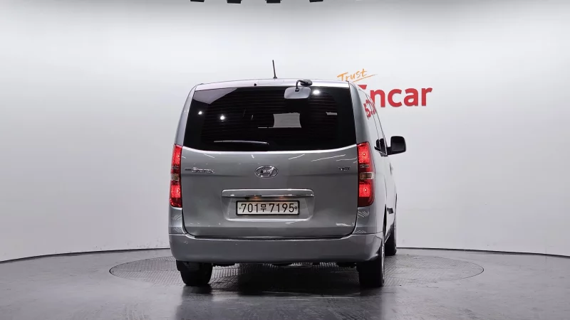 Hyundai Grand Starex