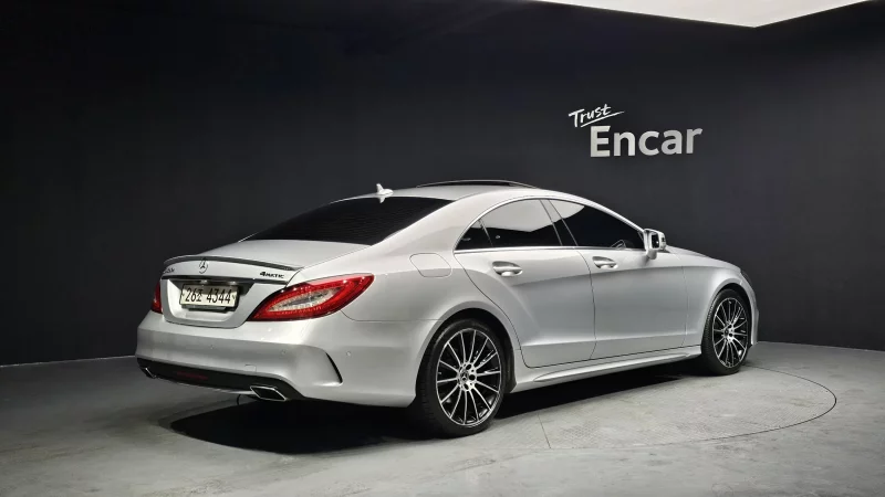 Mercedes-Benz CLS-Class