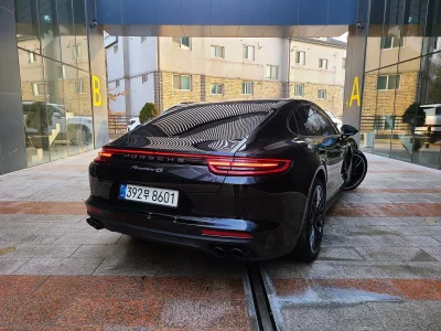 Porsche PANAMERA