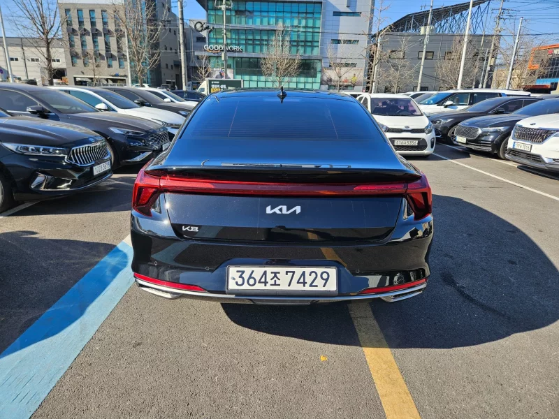 Kia K8
