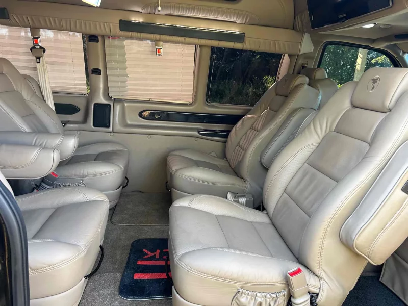 Chevrolet Express Van