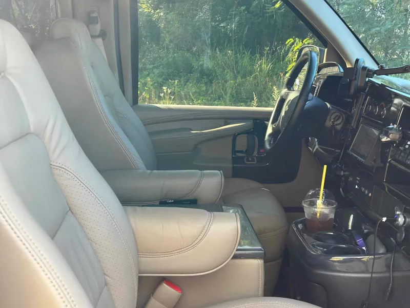 Chevrolet Express Van