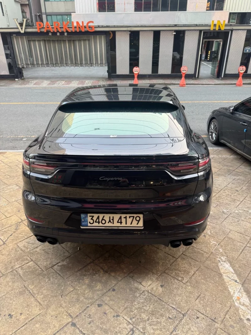Porsche CAYENNE