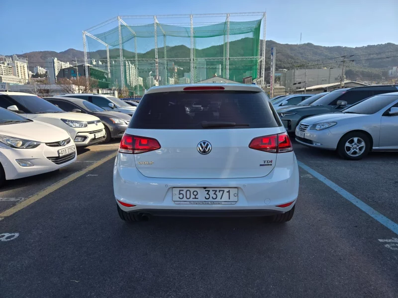 Volkswagen GOLF
