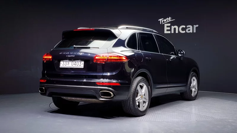 Porsche CAYENNE