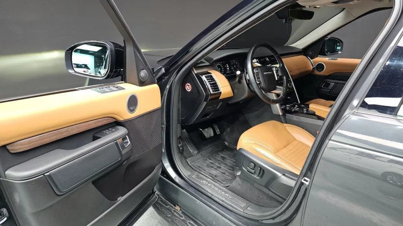 Land Rover DISCOVERY