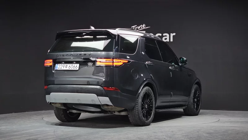 Land Rover DISCOVERY