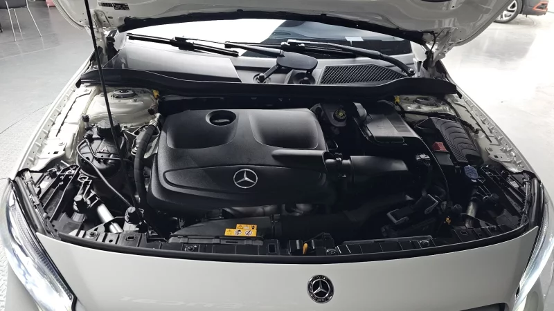 Mercedes-Benz GLA-Class