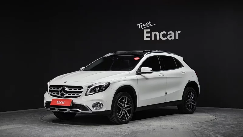 Mercedes-Benz GLA-Class