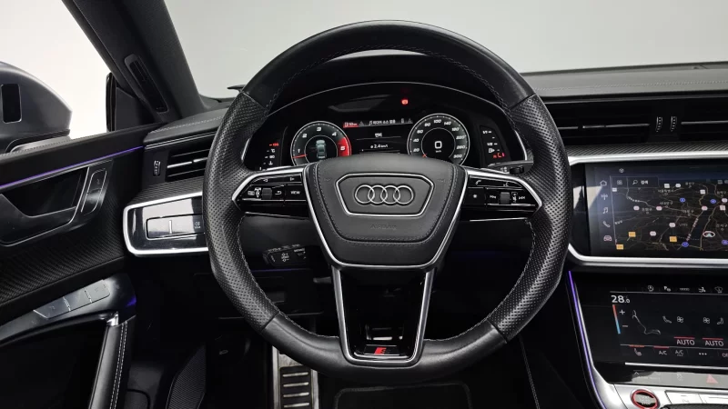 Audi S7