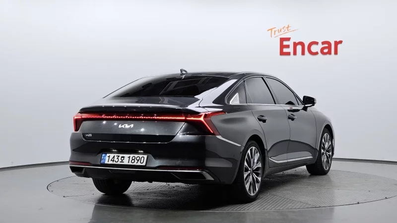Kia K8
