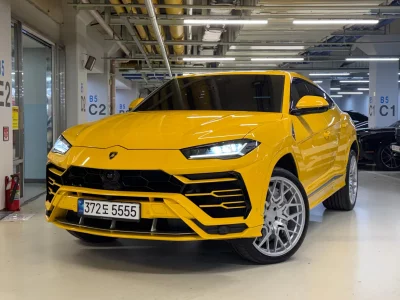 Lamborghini URUS