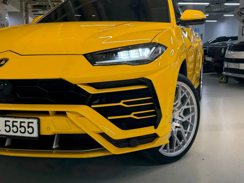 Lamborghini URUS