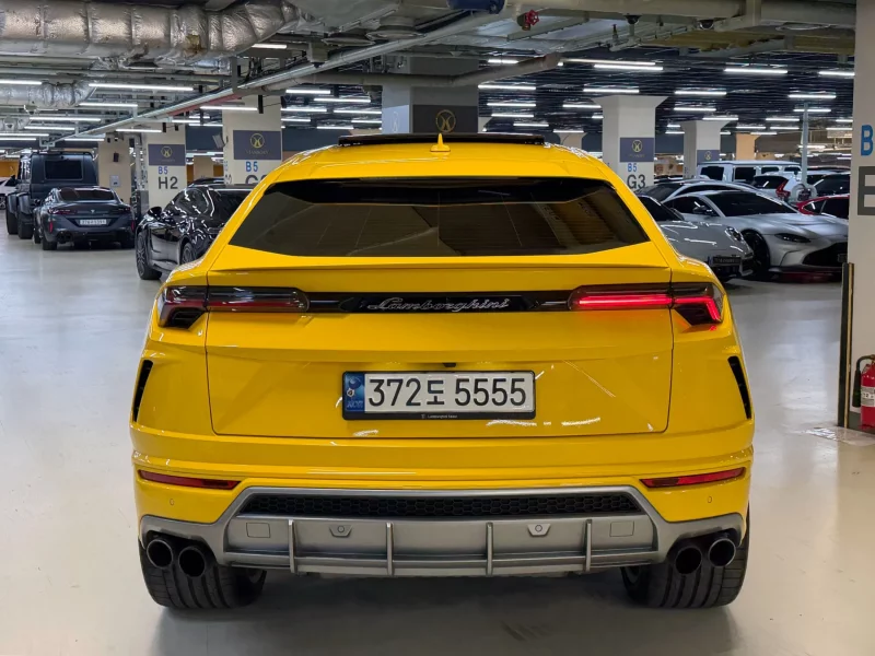 Lamborghini URUS