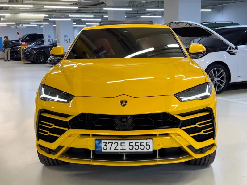Lamborghini URUS