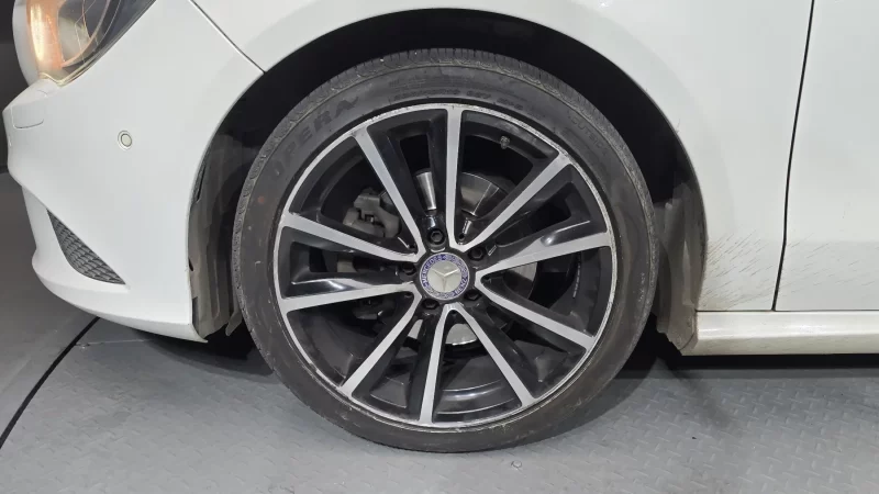 Mercedes-Benz CLA-Class