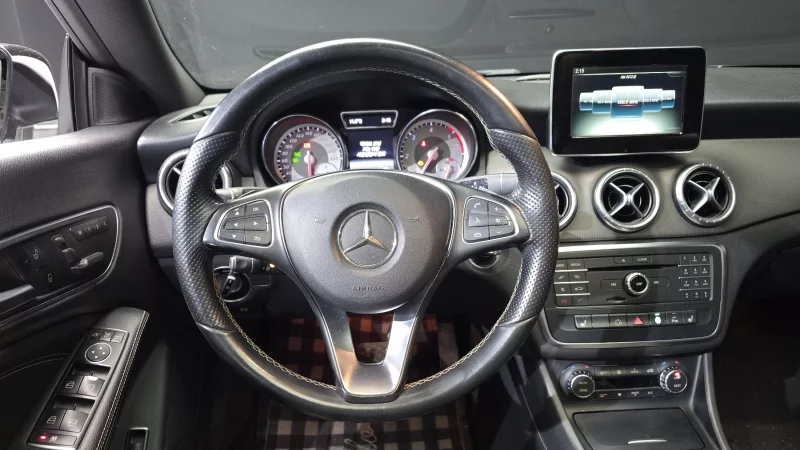 Mercedes-Benz CLA-Class