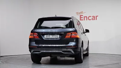 Mercedes-Benz M-class