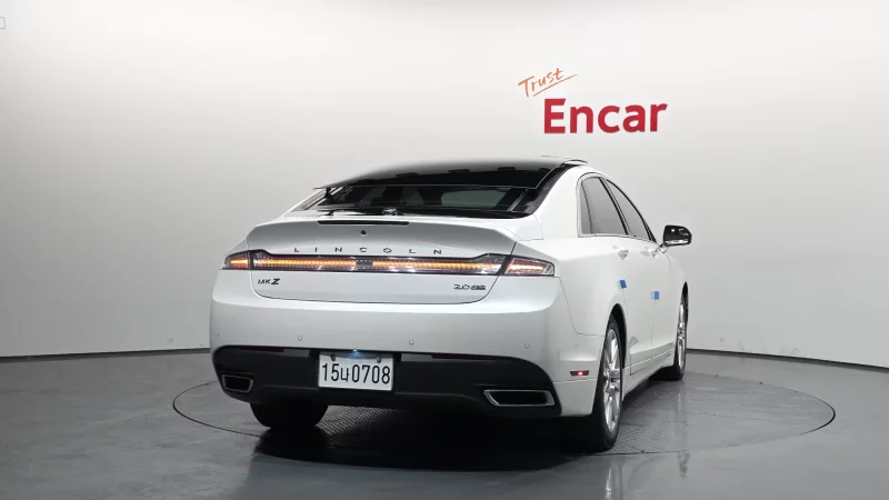 Lincoln MKZ
