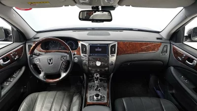 Hyundai Equus