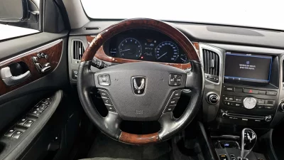 Hyundai Equus