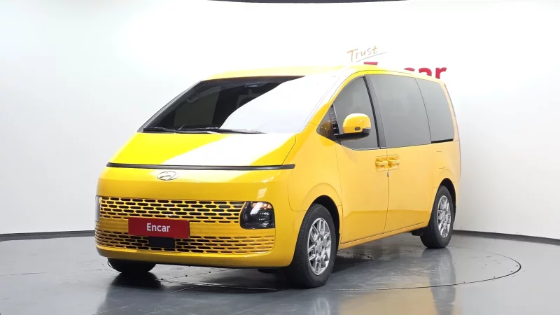 Hyundai Staria