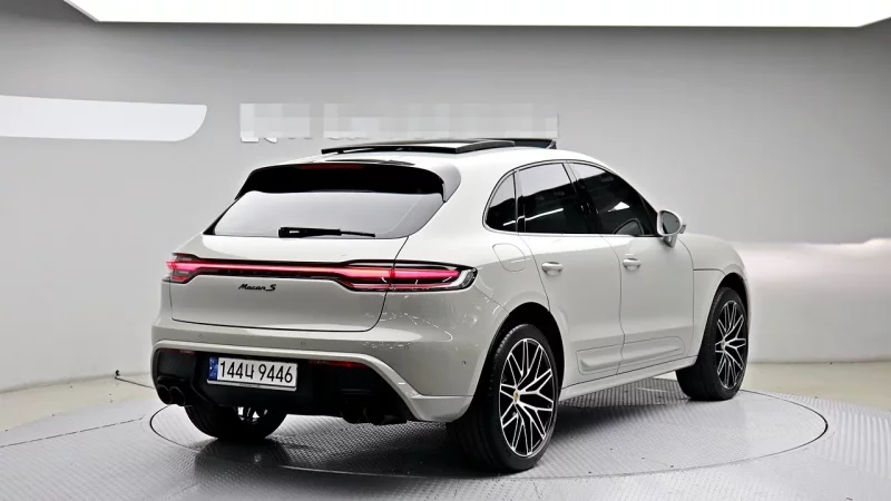 Porsche MACAN